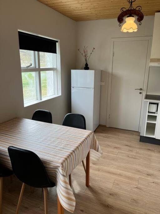 Black Valley Apartment Thoroddsstathir Luaran gambar