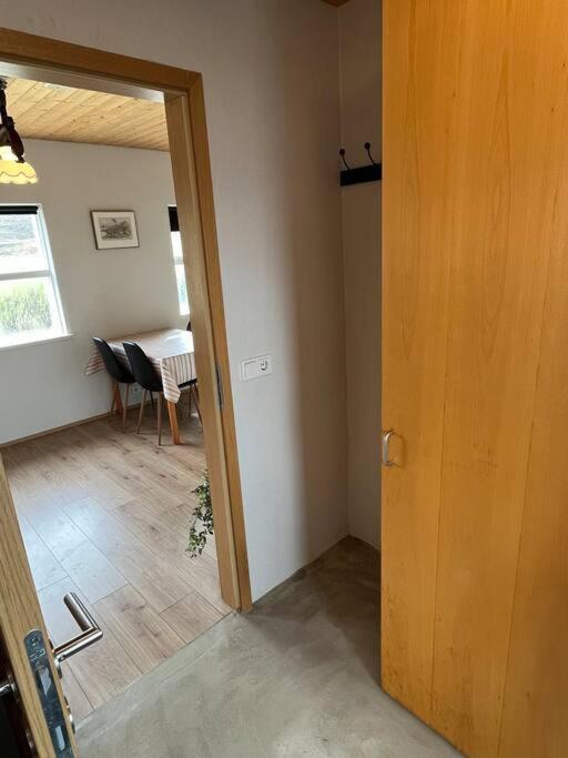 Black Valley Apartment Thoroddsstathir Luaran gambar
